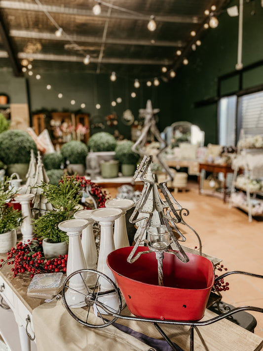 Distressed Metal Christmas Tree