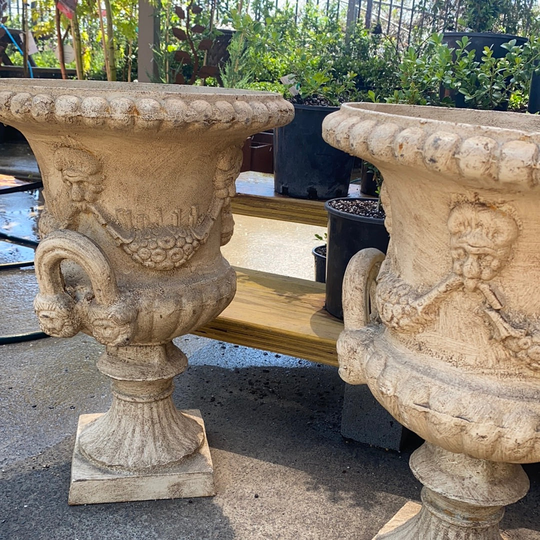 Versaille Cast Iron Pot