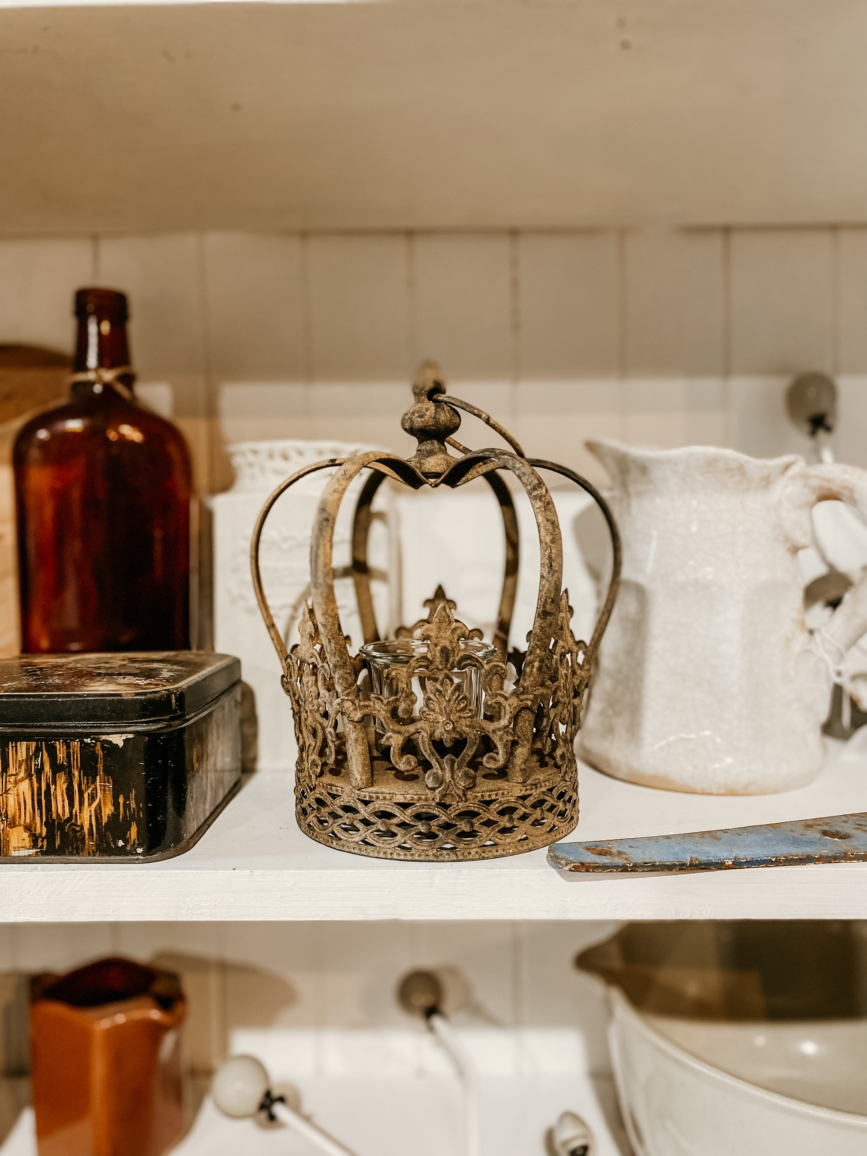 Farmhouse Distressed Crown Candle Holder