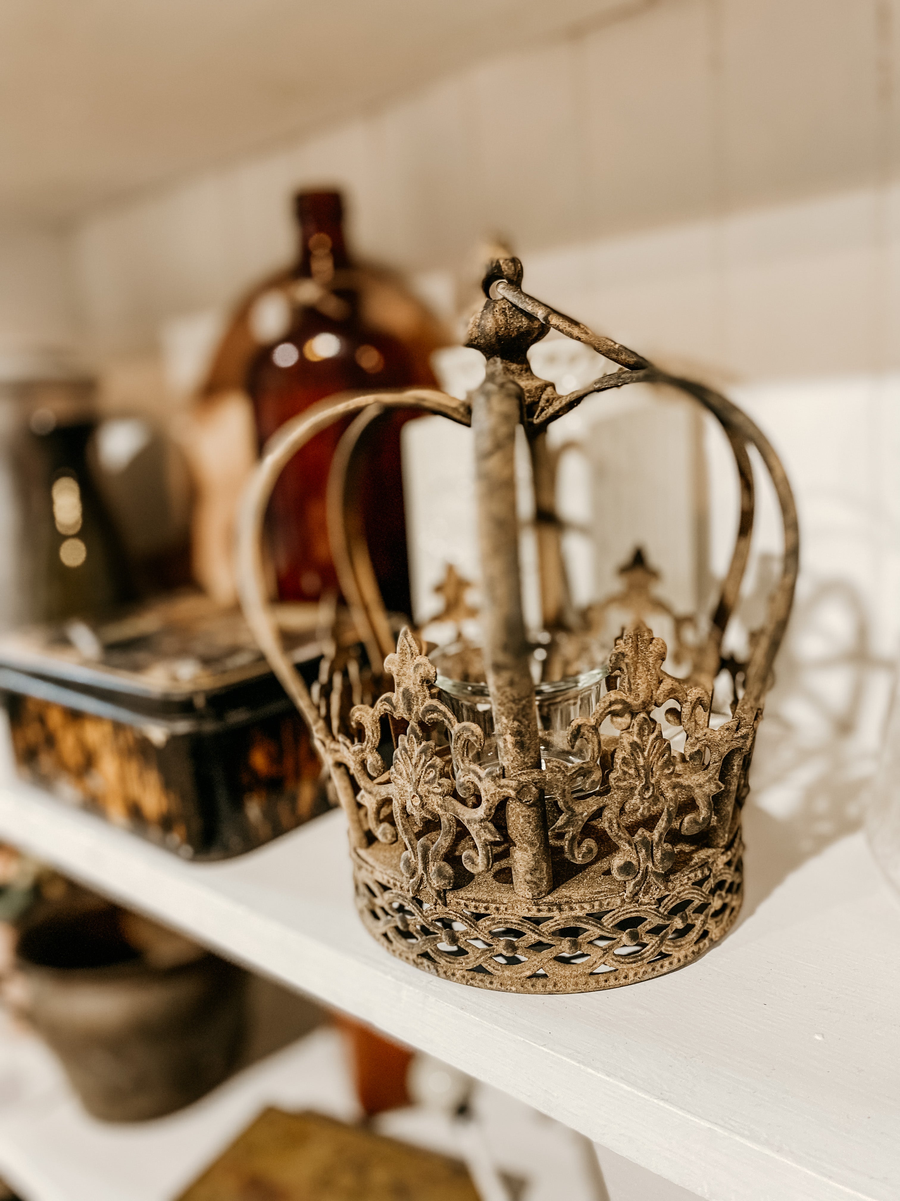 Farmhouse Distressed Crown Candle Holder